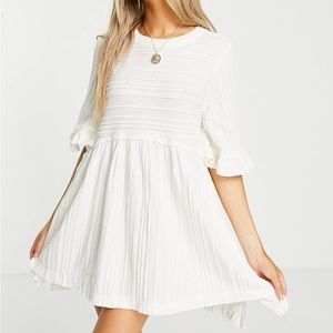 FREE PEOPLE White Babydoll dress 🤍🥡🐩